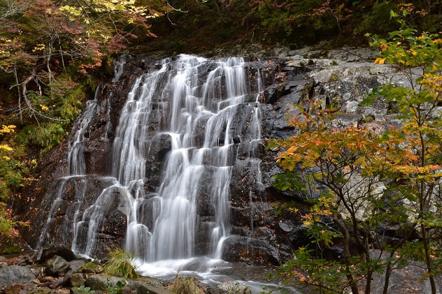 安達太良山の湯川渓谷