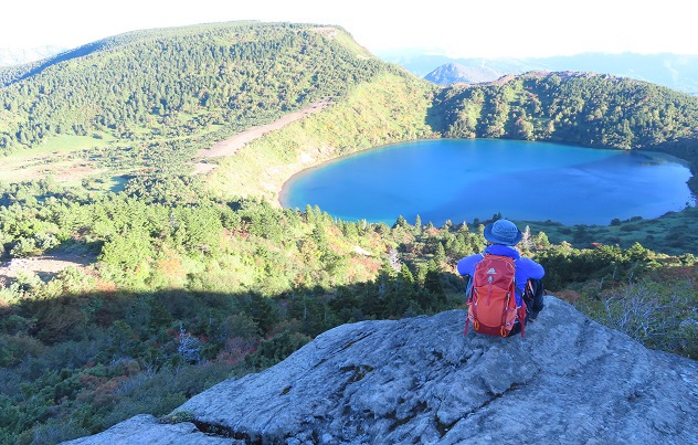 秋めく吾妻山