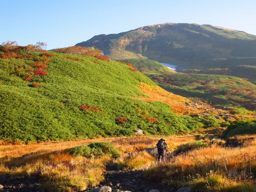 紅葉と静寂の鳥海山へ