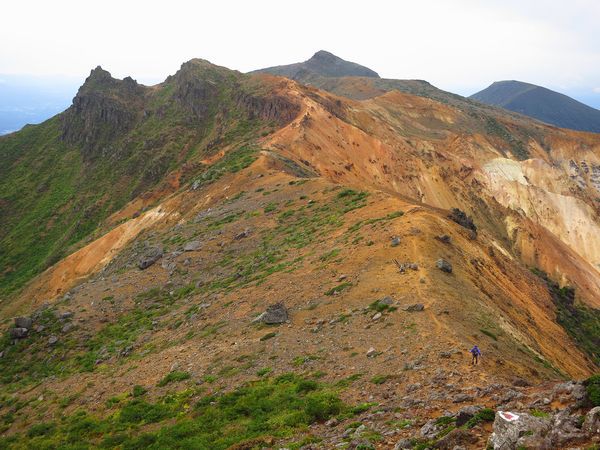ほんのり秋色の安達太良山
