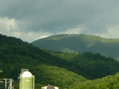 好天だしぶらっと仁頃山を登ってみた。