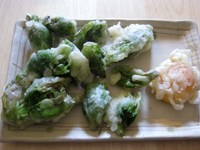天ぷら(たらの芽・卵黄) 2011/03/10 20:04:23
