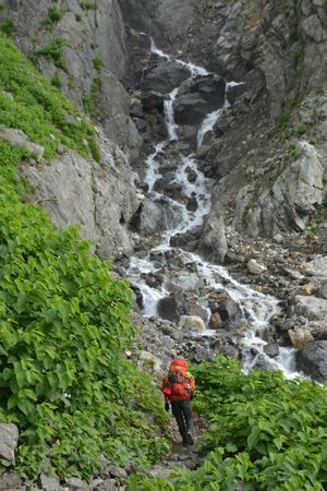 テントを担いで北アを歩く！白馬三山　３