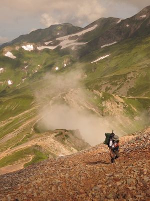 テントを担いで北アを歩く！白馬三山　２