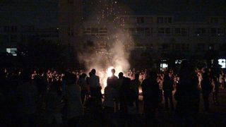 毎年恒例の小学校デイキャンプへGO!