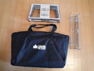 キッチン、バーナー、グリルをまとめて収納する