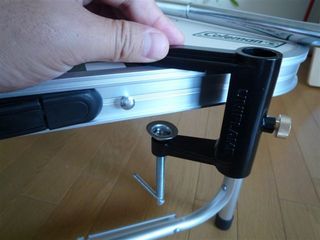 テーブルサイドのランタンポール