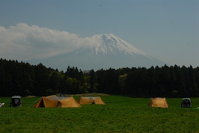 牧場でキャンプ！