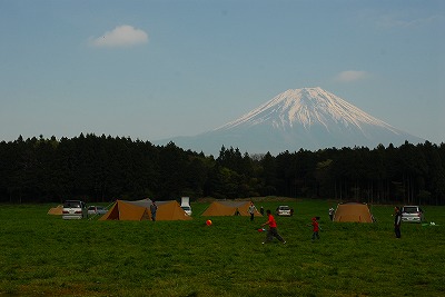 牧場でキャンプ！