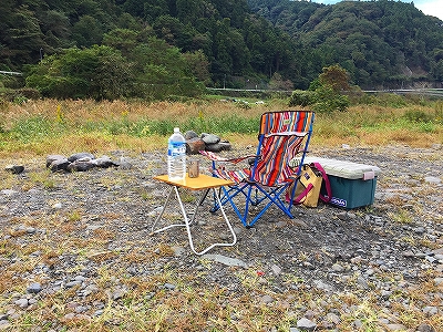 近所の河原