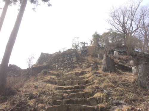 20.03.07　日の出山－御嶽山縦走　山中の人工物にときめく山歩き