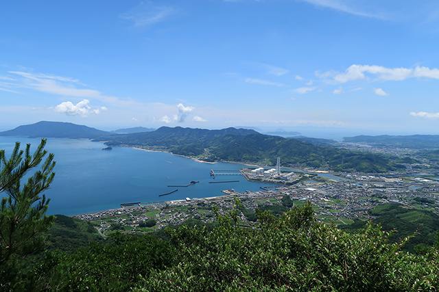 梅雨の合間に琴石山