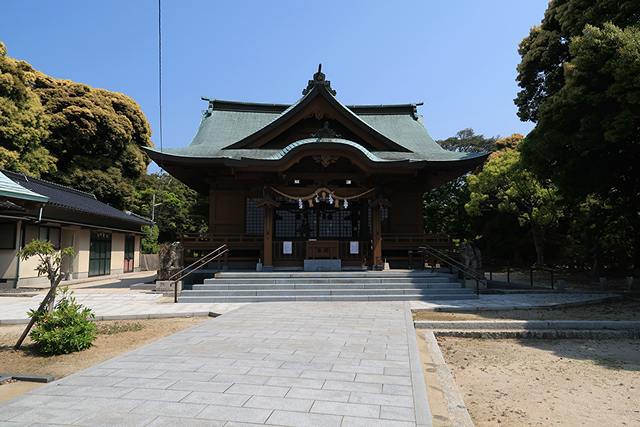 浅江神社のシャクナゲ