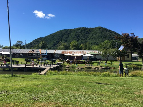 八剣山果樹園キャンプ場