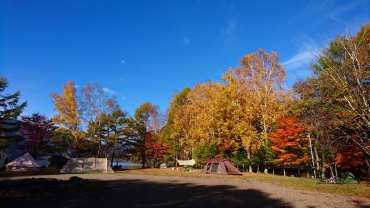 紅葉ピーク！中禅寺湖。