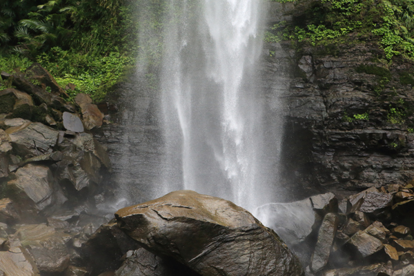 西表島の滝と石垣島④－ピナイサーラの滝