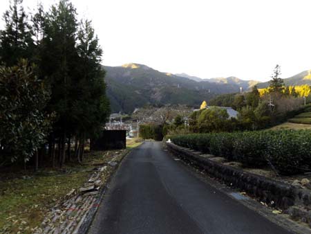 山中の通学路。その②