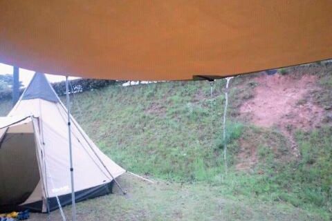 思いっきり雨