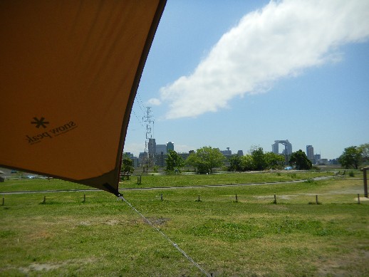 淀川河川敷公園　ディキャンプ