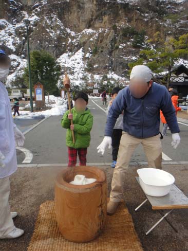 雪上で迎えた初日の出 【青川峡CP】