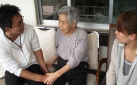 ばあちゃん喜ぶ 2011/06/13 03:47:30