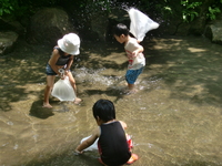 暑い時は、水遊びが最高＼(^o^)／！！ 2010/08/23 19:21:01