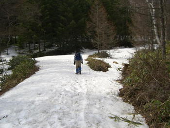 登山と雪遊び