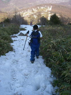 登山と雪遊び