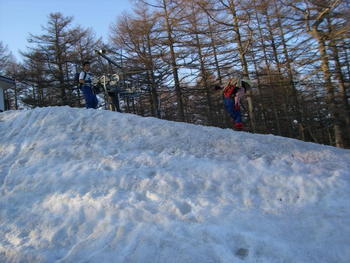 登山と雪遊び