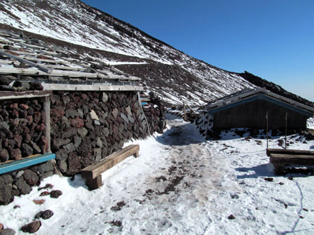 冠雪したので富士山 (単独 日帰り) 12/10/21