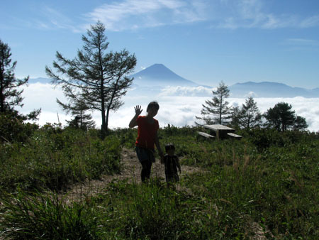 今年も家族みんなで甘利山　11/09/10