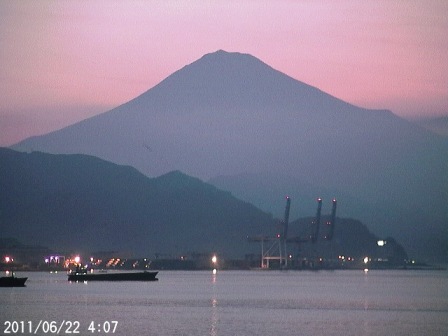 久々に富士山が見えた。
