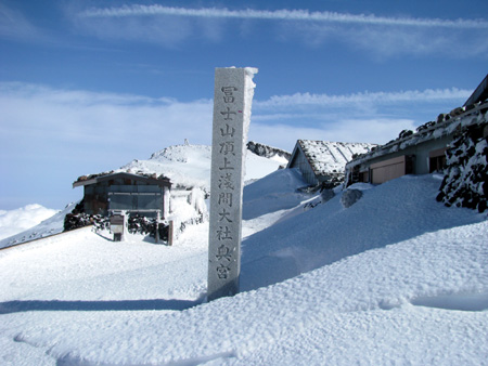 今年の雪面は邪悪か？？