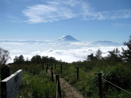 今年も家族みんなで甘利山　11/09/10