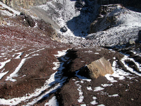 初冠雪の富士山＆お鉢巡り (単独日帰り)　11/09/24