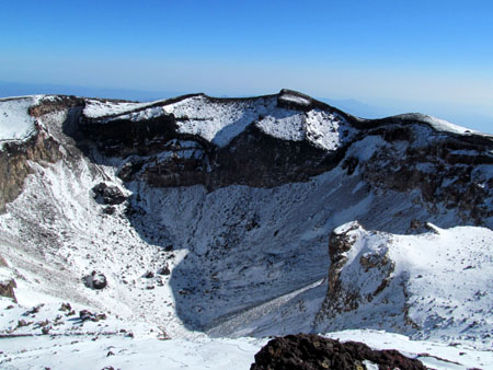冠雪したので富士山 (単独 日帰り) 12/10/21
