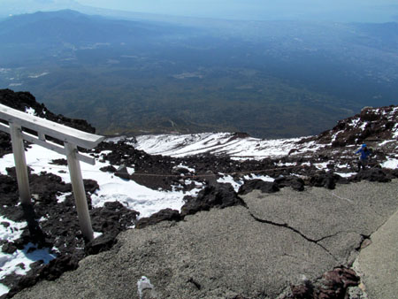 冠雪したので富士山 (単独 日帰り) 12/10/21