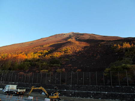 冠雪したので富士山 (単独 日帰り) 12/10/21