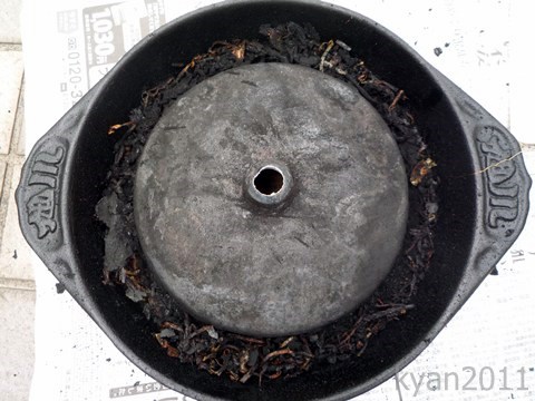炭火に魅せられて:ジンギスカン鍋 蒼き狼 (臼井鋳鉄工業)