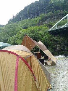 今年キャンプレポは今年のうちに　ゴールデンウイークは西丹沢マウントブリッジキャンプ場に行きました。