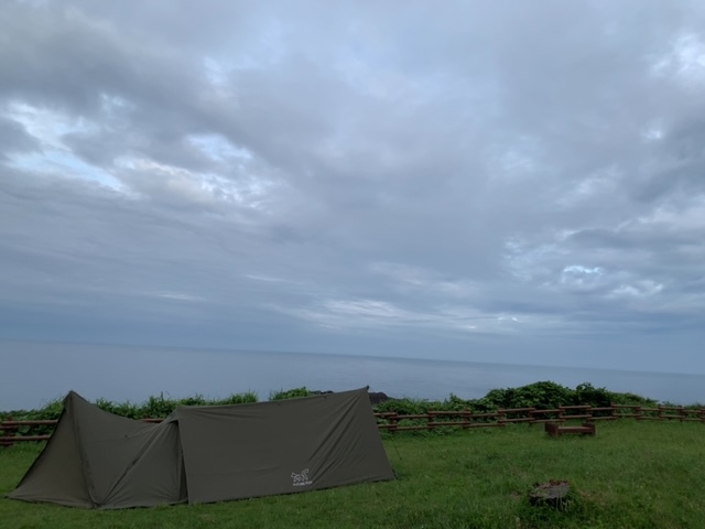 雨雲を避けて　行くべ！