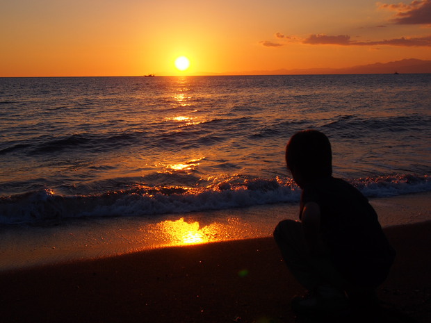 鮎と山と夕日と