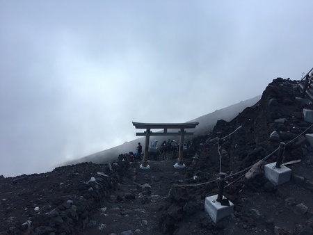 今年初の山登りは仕事帰り富士山御殿場口20190810