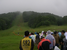 ゲレンデ逆走マラソン2019rd3雨季ウキ高地レース