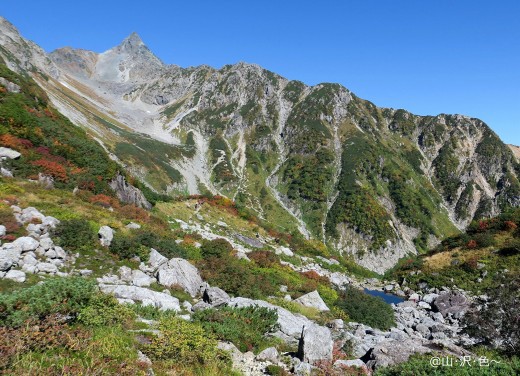 天狗池と槍ヶ岳