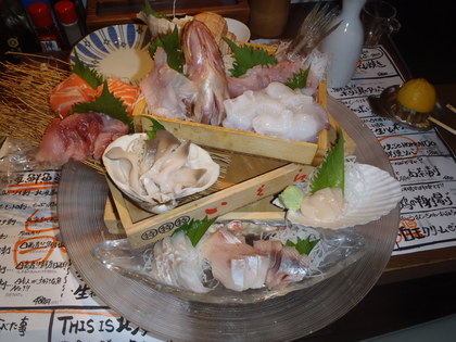 街に行く