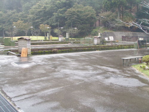 「醒ヶ井養鱒場」 　大量放流の日曜日　その１