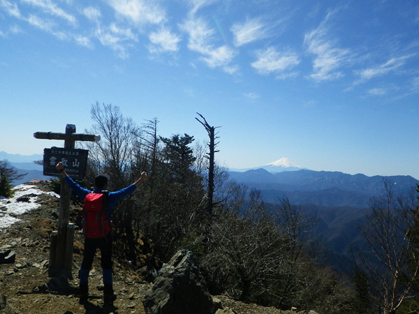 快晴！の雲取山