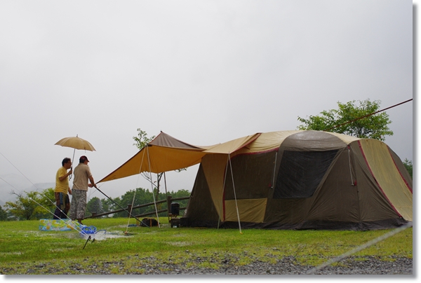 西山高原キャンプ場で豪雨Camp♪