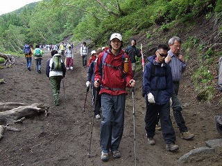 富士登山に行ってきました　　その④　山頂～下山